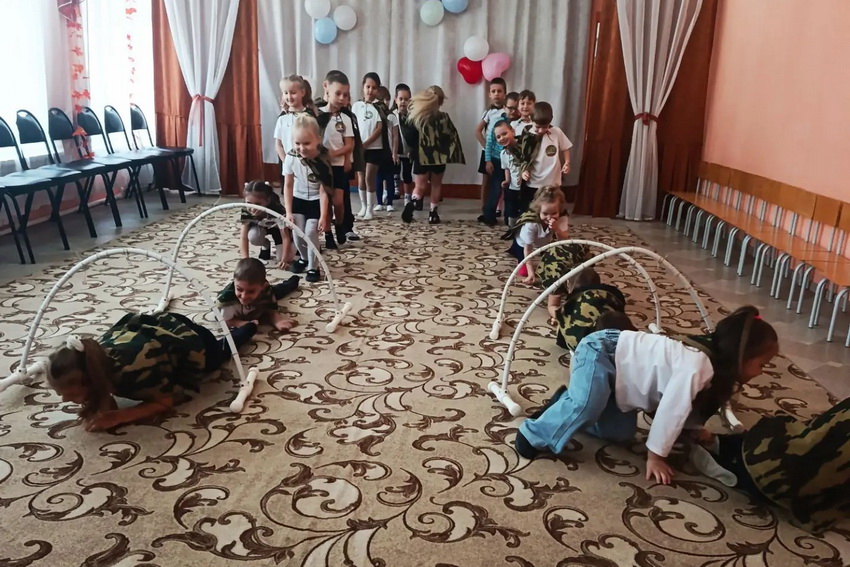 «Юные связисты»: ветераны «Сатурна» оценили ловкость и сплочённость дошколят
