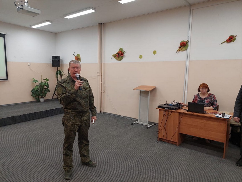 230418 851